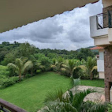 Wood Stock Acres Villa Resort Thane Exterior foto